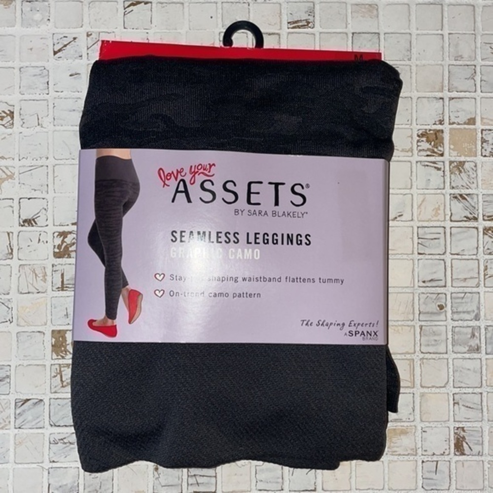 Spanx Love Your Assets Pepper Grey Graphic Camo Stretch Shaper Seamless Leggings